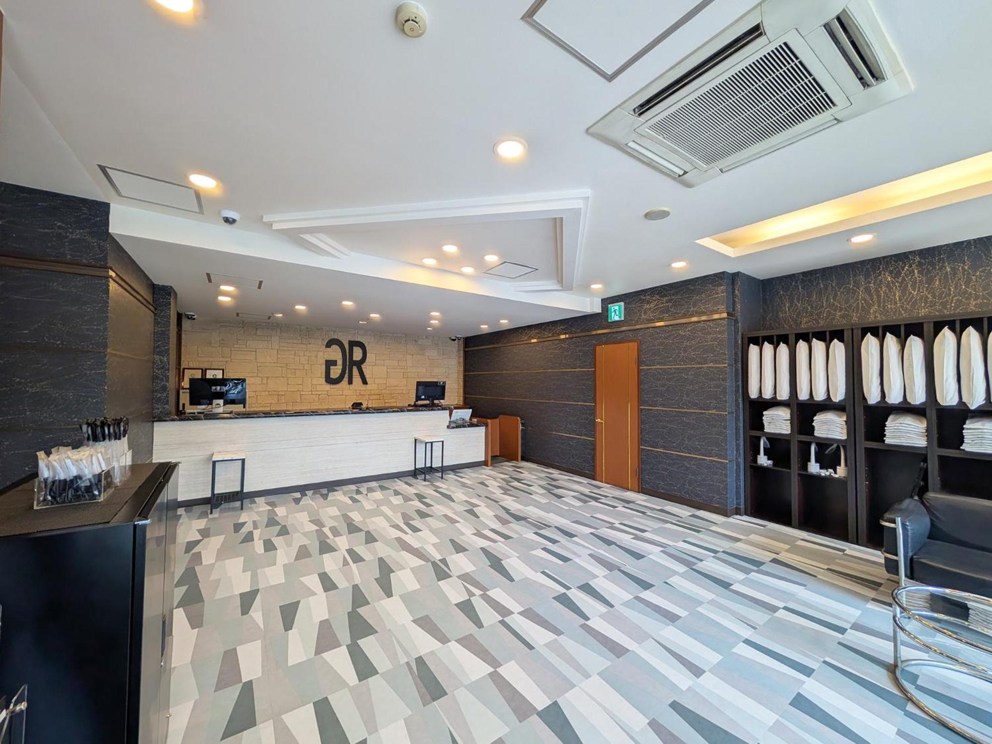Gr Hotel Ginzadori Kumamoto Buitenkant foto